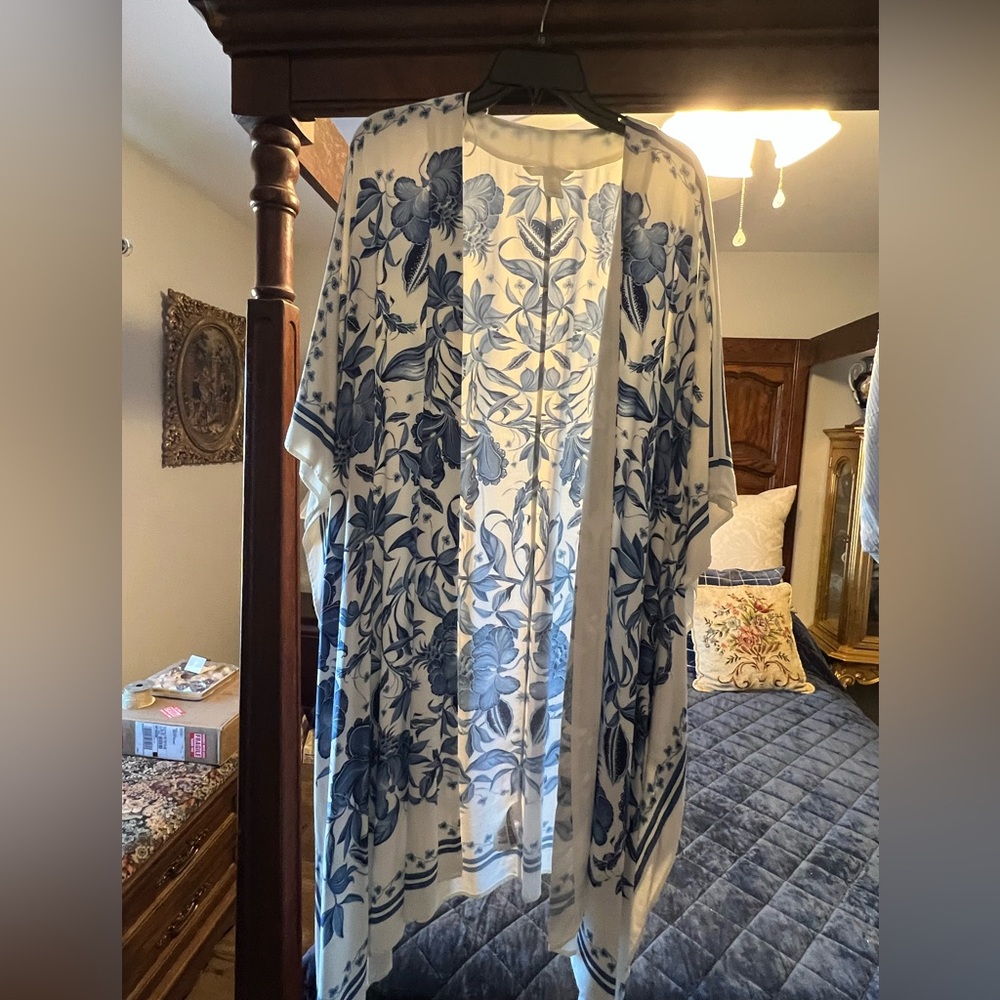 Floral Blue and White Kimono